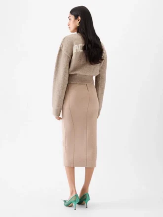 Der JACQUEMUS-Strickpullover mit Logo
