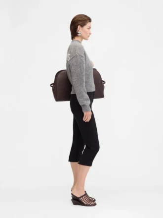 Der JACQUEMUS-Strickpullover mit Logo
