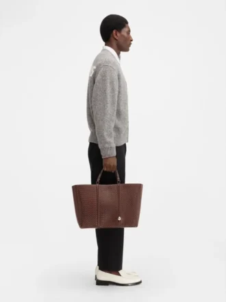 Die JACQUEMUS-Strickjacke Signature-Strickjacke